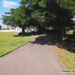 【2021年】うるま市の田場児童公園は広い広場と巨大コンクリート滑り台が楽しい！_ウォーキングロード
