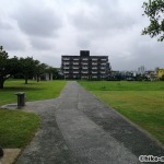 【2021年】連結型の巨大遊具が楽しすぎる！沖縄市の黒潮公園は広場と巨大遊具が魅力的な公園です！_ウォーキングコース2